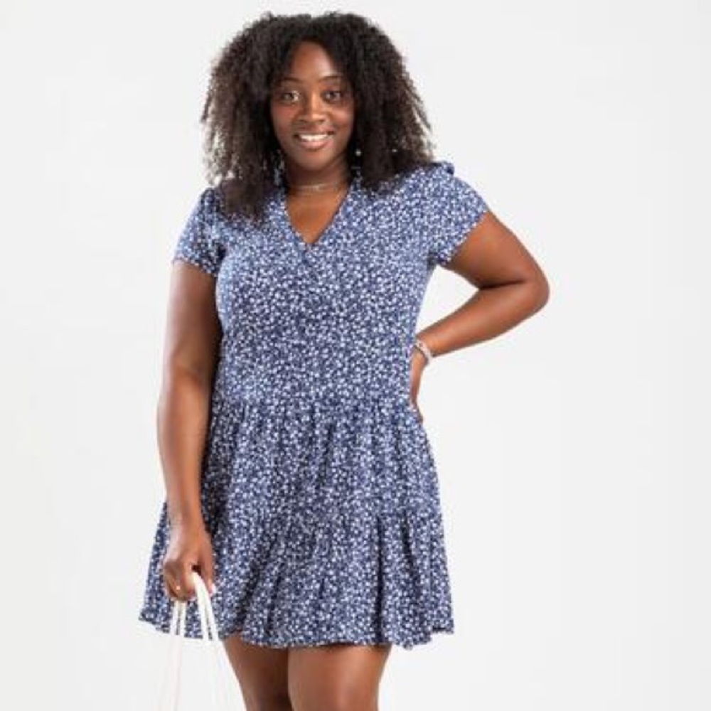 *NWT* Francesca’s & Mi Ami - Kera Floral Mini Dress